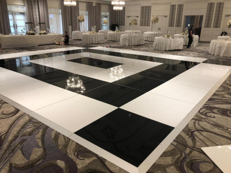 Black & White Checkered Gloss Acrylic Dance Floor